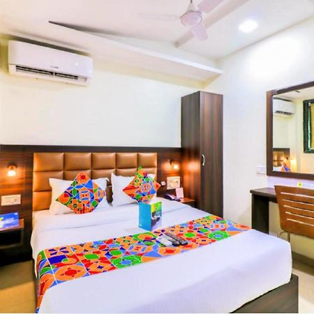 Fabhotel Galaxy Suite มุมไบ ภายนอก รูปภาพ