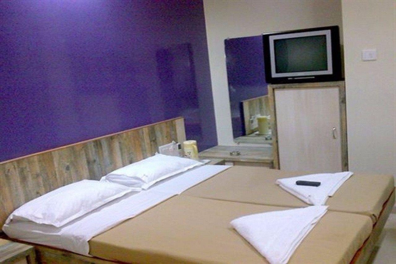 Fabhotel Galaxy Suite มุมไบ ภายนอก รูปภาพ